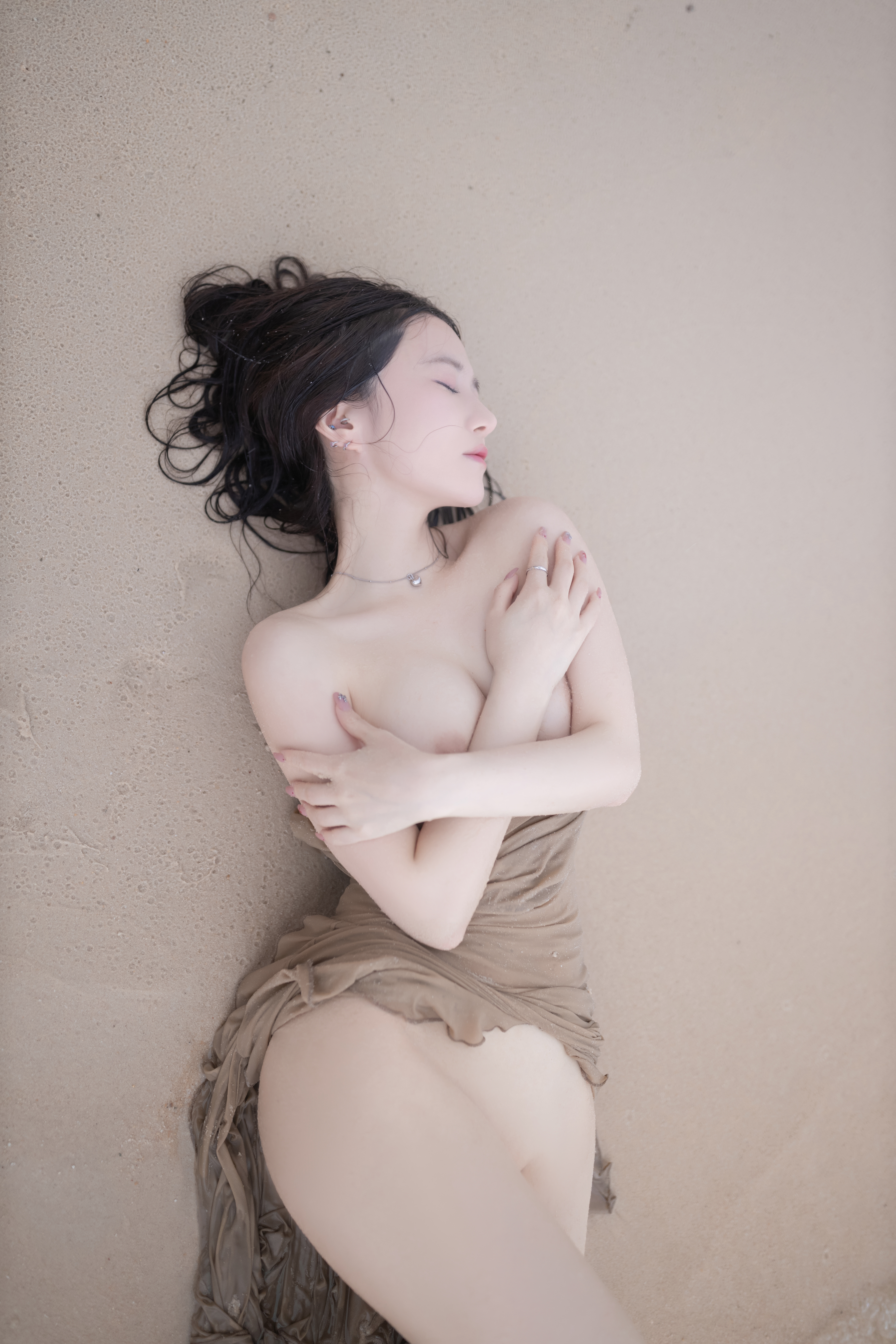 鱼子酱Fish（私拍）- NO.107 内购无水印 雨后海滩[107P]-XikXak